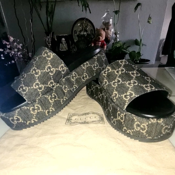 GUCCI Angelina Platform SandalBlack Jacquard Denim Like New! - Picture 3 of 9